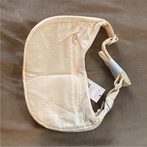 🤍Two Jadyn Travel Bags 🤍 - Picture 8 of 8